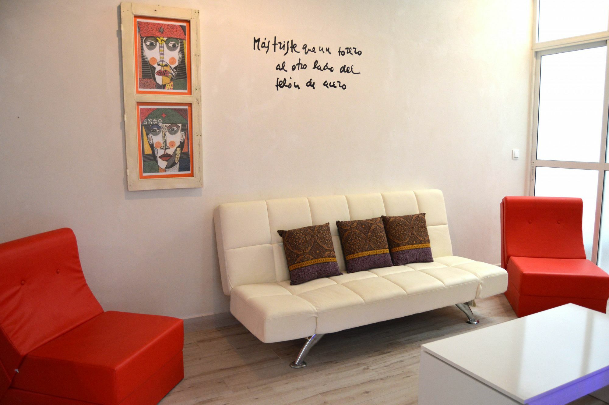 Apartamento 19 Dias Y Muchas Noches Cadiz Exterior photo