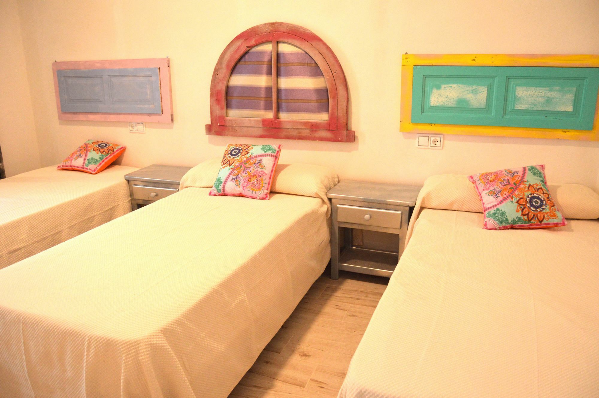 Apartamento 19 Dias Y Muchas Noches Cadiz Exterior photo